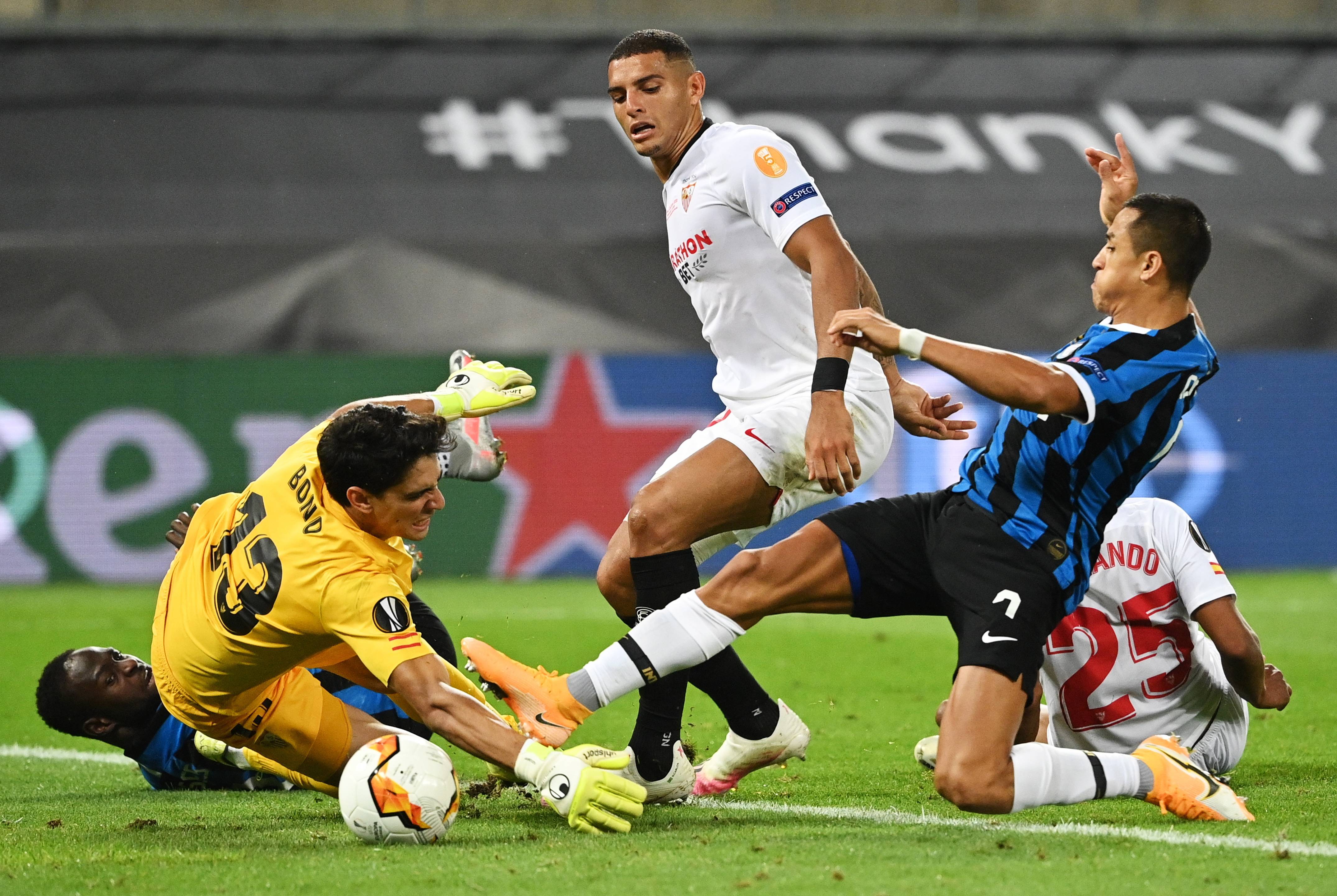 塞维利亚轻取国际米兰，若日尼奥扛起全队