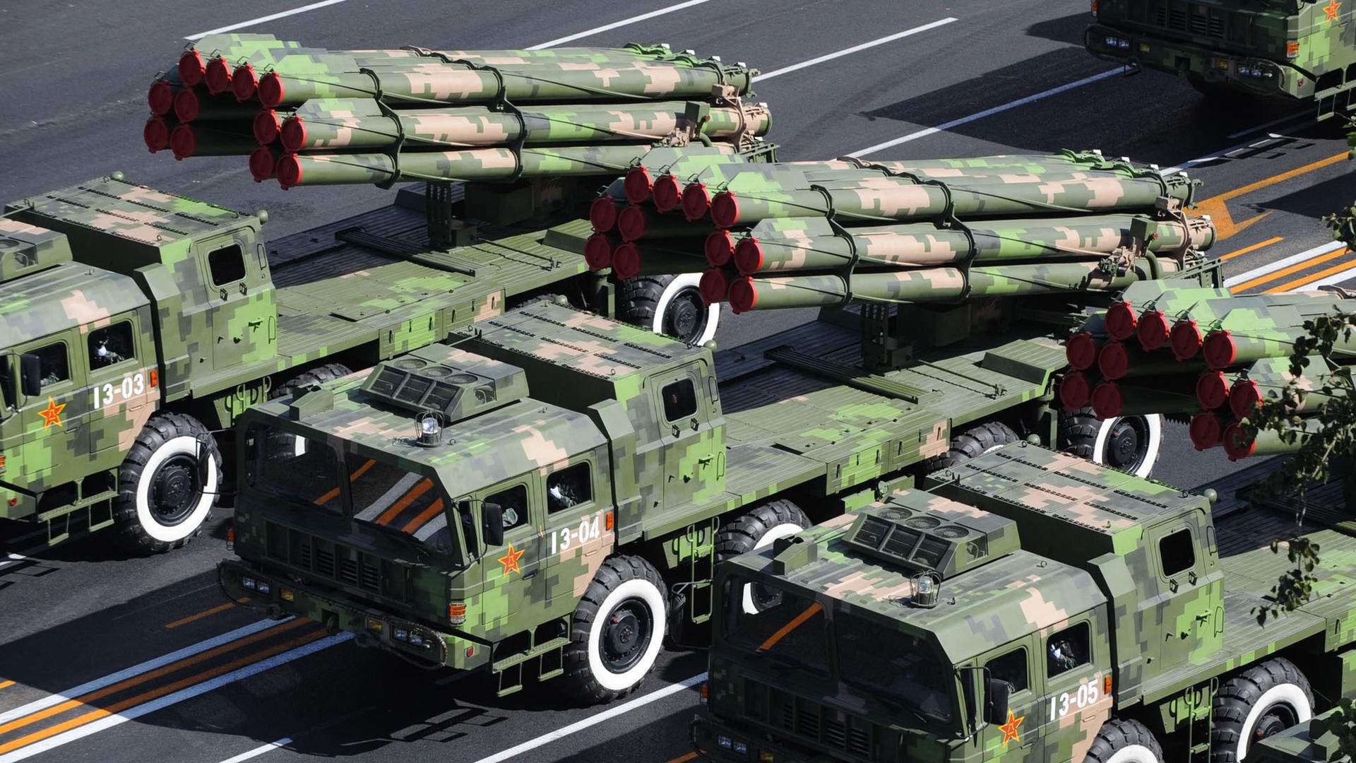 引擎与篮筐的共振,当F1争冠焦点战遇上火箭收割广厦队