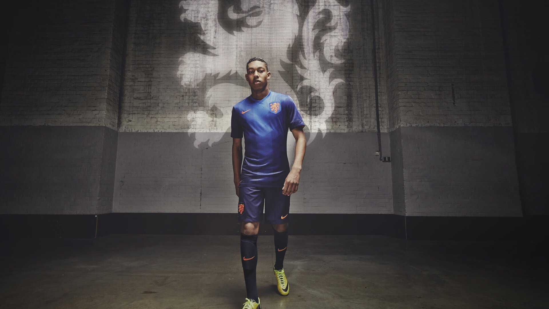 巴雷拉惊天爆发，贝蒂斯稳操胜券击败芬兰劲旅