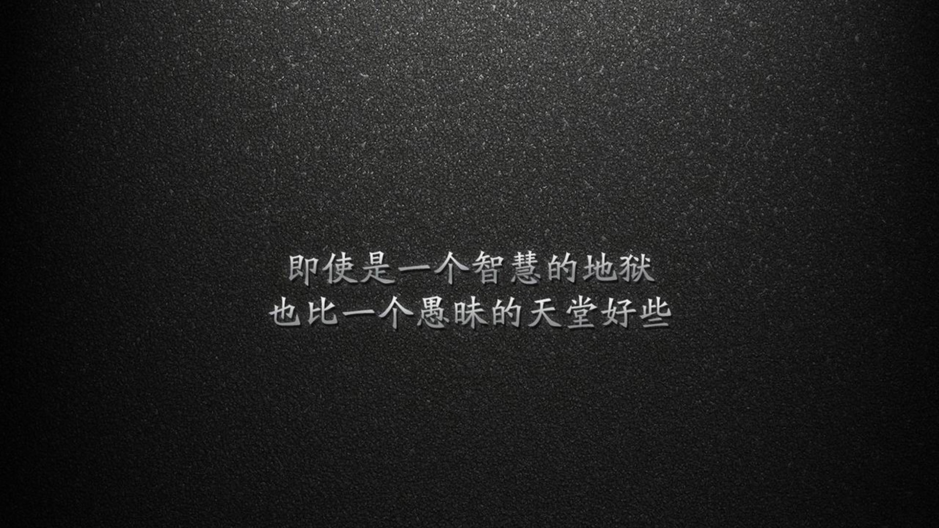 首先,扩展思维,构思几个不同风格的标题